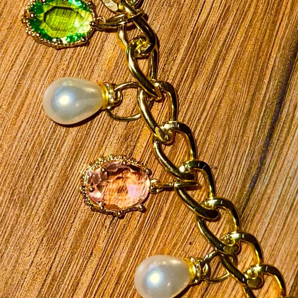 Gemstone pink